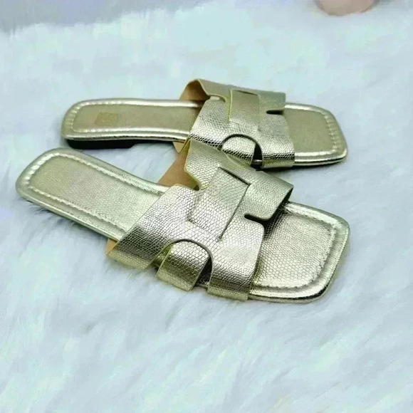 Shoes - Women Gold Faux Snakeskin Embossed Slides size 7